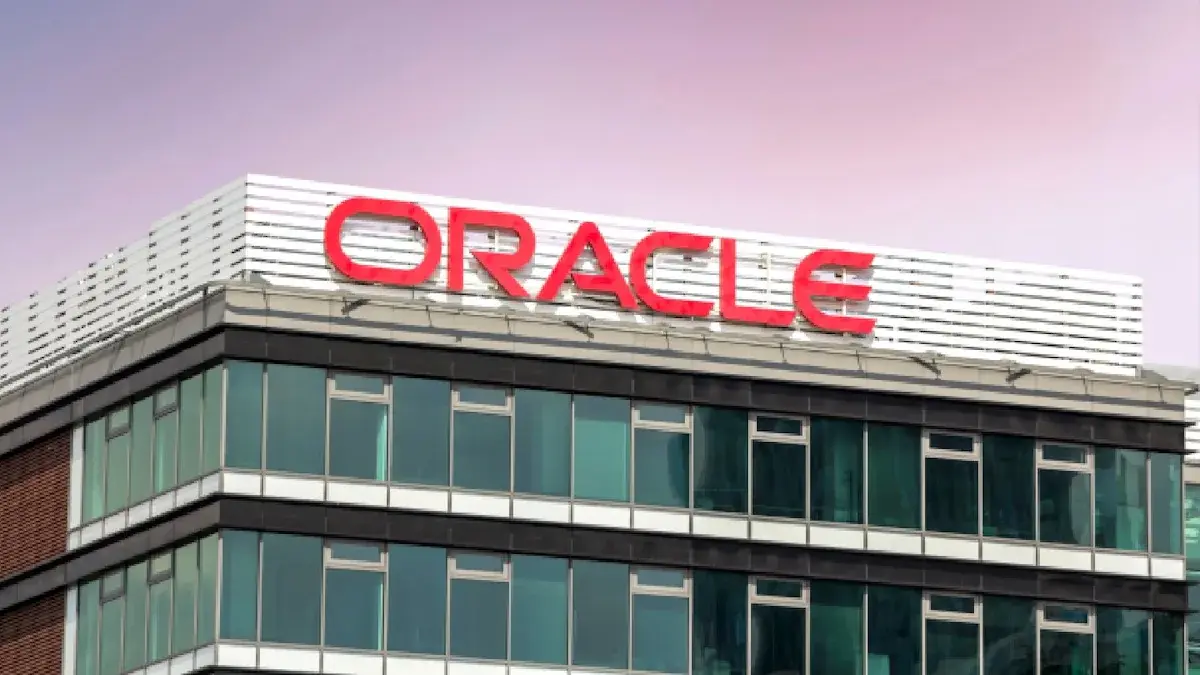 Oracle تضيف أداة بناء أصلية للذكاء الاصطناعي لتطبيقات Fusion الوكيلة