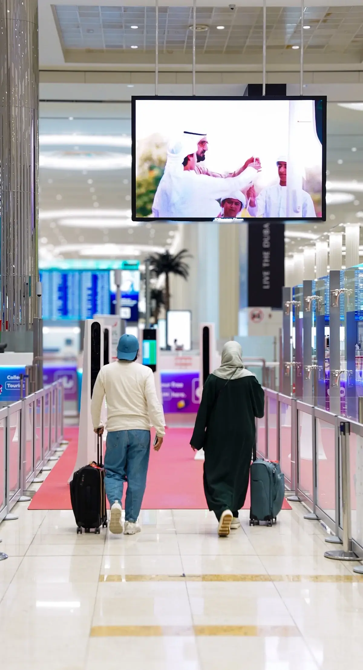 بوابات دبي الذكية تعالج 9.4 مليون مسافر في ستة أشهر