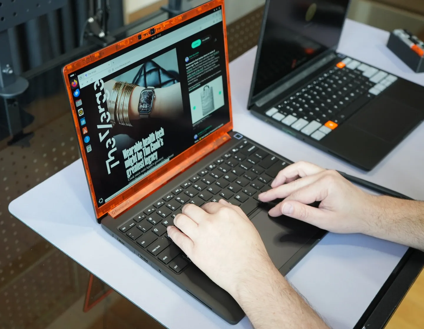 تأجيل Framework Laptop 13 Pro يحول موثوقية لوحة اللمس إلى اختبار الإطلاق