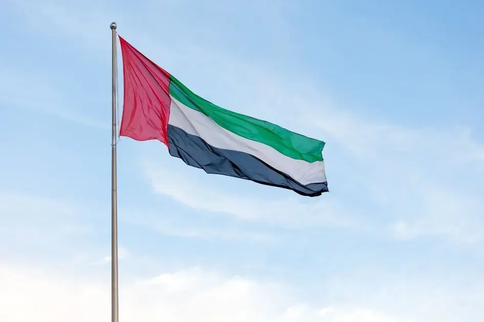 البنية التحتية للذكاء الاصطناعي في الإمارات تستحوذ على 29% من إنفاق FDI الأخضر