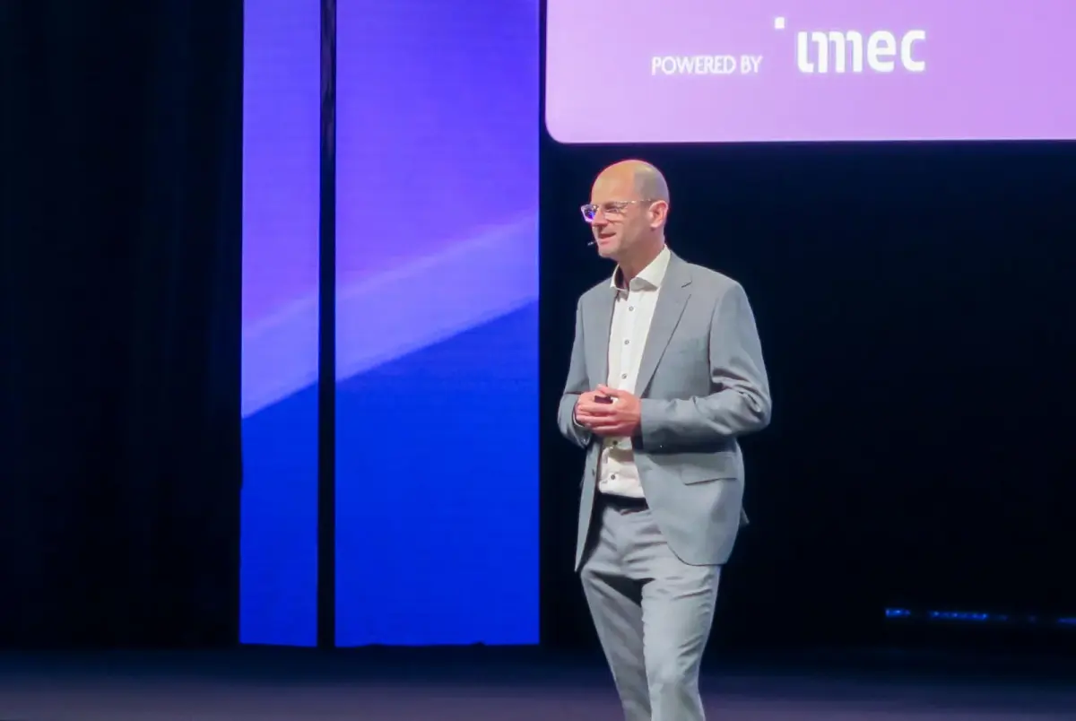 IMEC يعرض مسار CMOS 2.0 مع ارتفاع طلب حوسبة الذكاء الاصطناعي