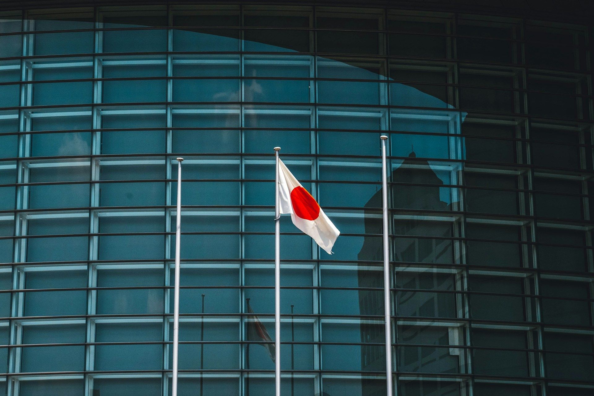 Japan Clears Ripple RLUSD For Regulated Stablecoin Use