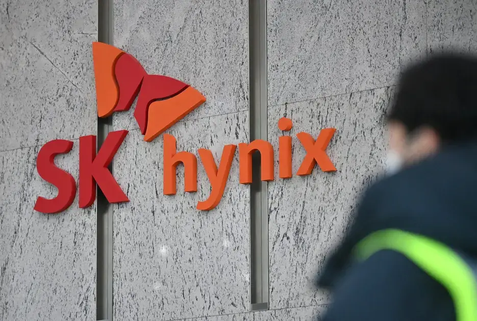 إدراج SK Hynix في Nasdaq يجمع $26.5 billion لقدرات ذاكرة الذكاء الاصطناعي